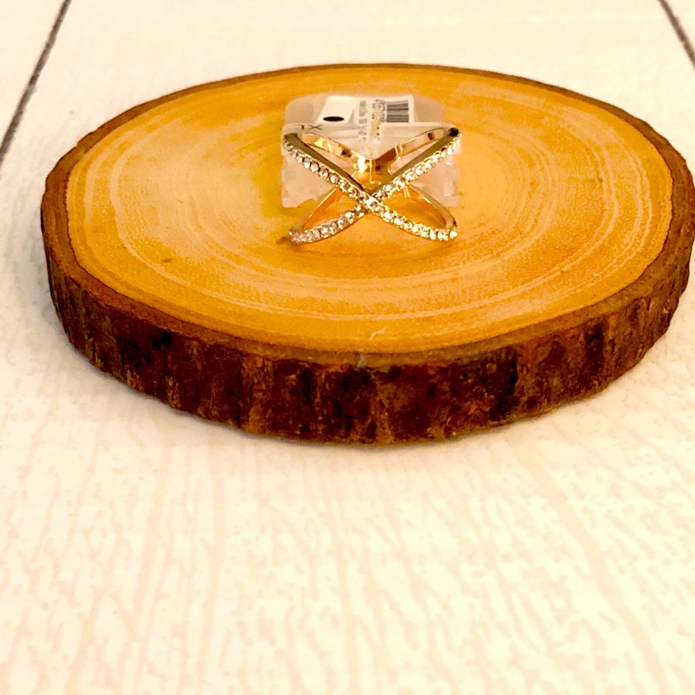 3 / $30 ⚡️Diamond Cross Over Fashion Ring